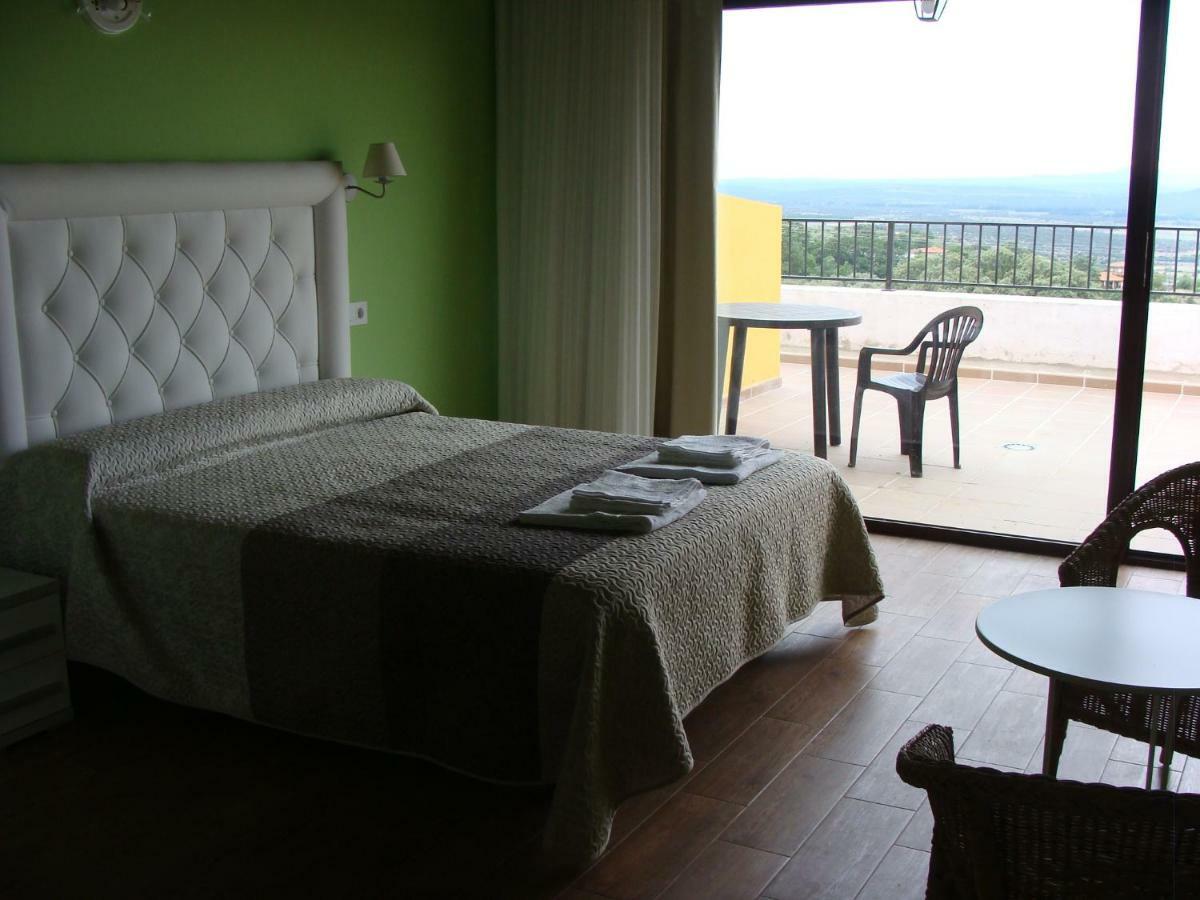 Apartamentos Rurales Manolo Casas del Monte Ngoại thất bức ảnh
